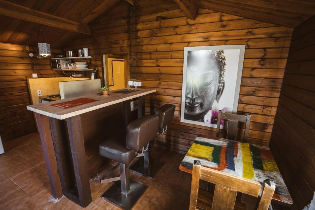 Fuente Del Lobo Glamping & Bungalows - Adults Only Pinos Genil Kültér fotó