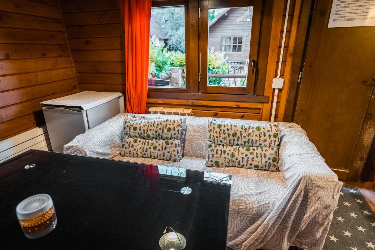 Fuente Del Lobo Glamping & Bungalows - Adults Only Pinos Genil Kültér fotó