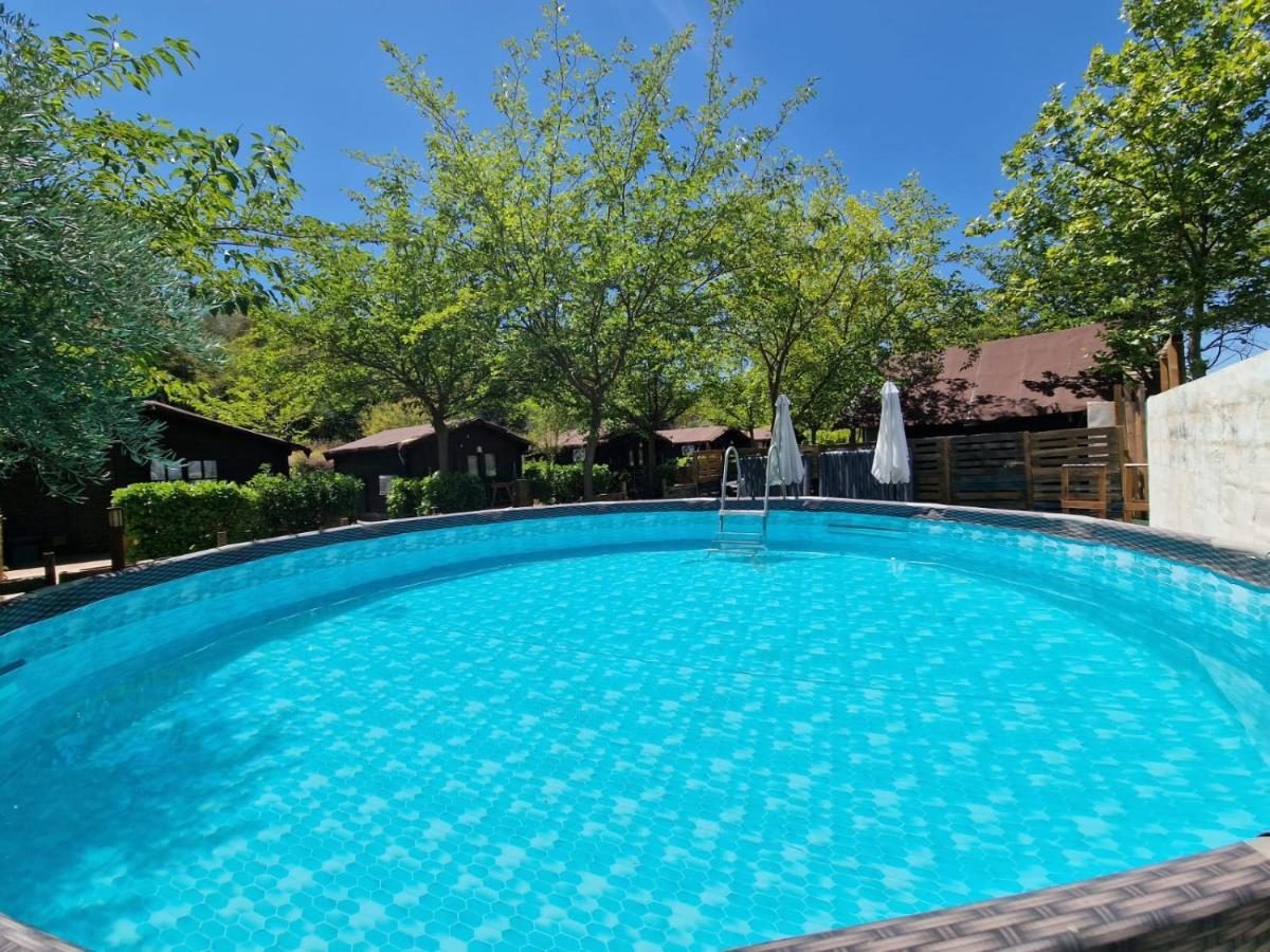 Fuente Del Lobo Glamping & Bungalows - Adults Only Pinos Genil Kültér fotó