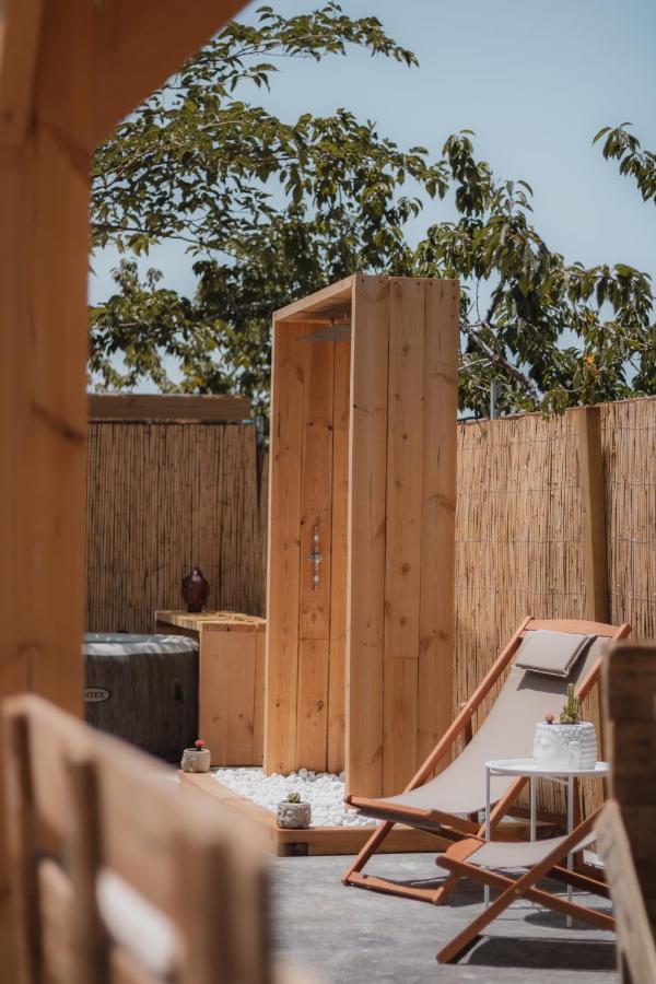 Fuente Del Lobo Glamping & Bungalows - Adults Only Pinos Genil Kültér fotó