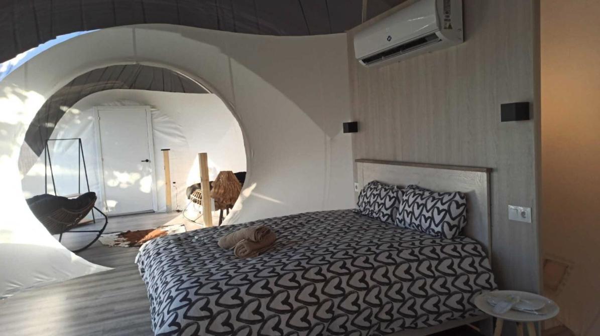 Fuente Del Lobo Glamping & Bungalows - Adults Only Pinos Genil Kültér fotó