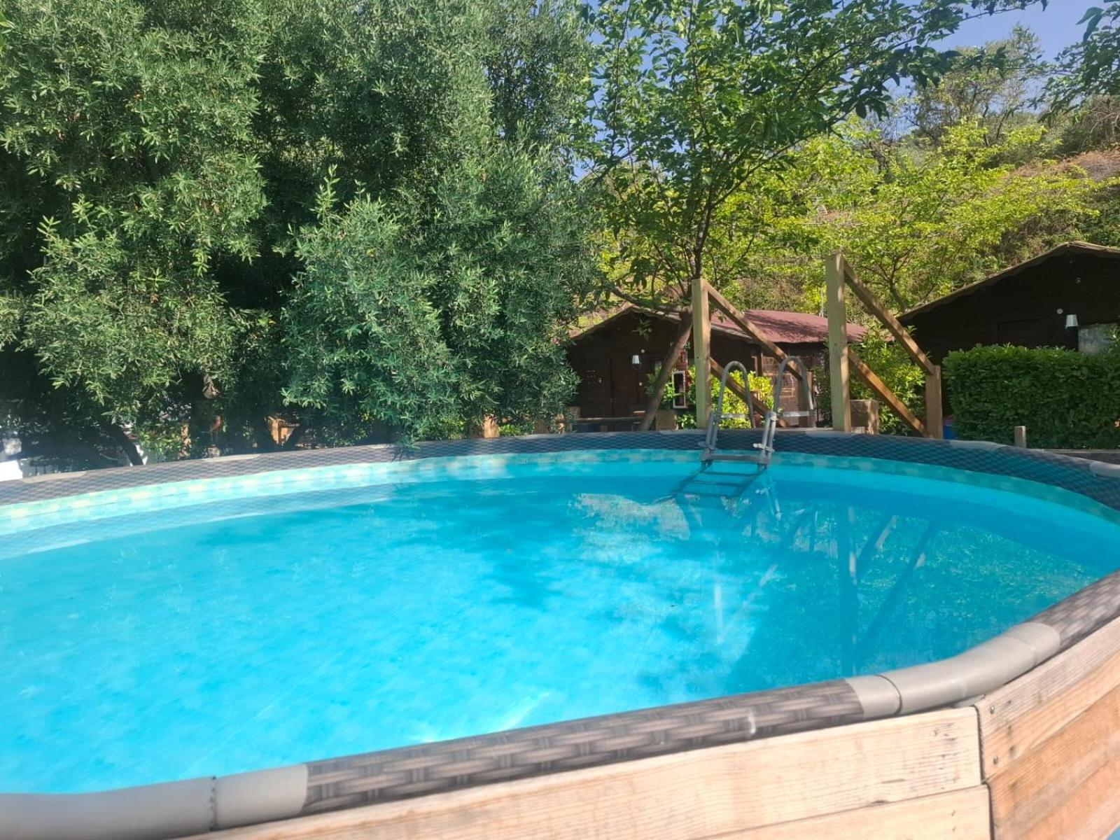 Fuente Del Lobo Glamping & Bungalows - Adults Only Pinos Genil Kültér fotó