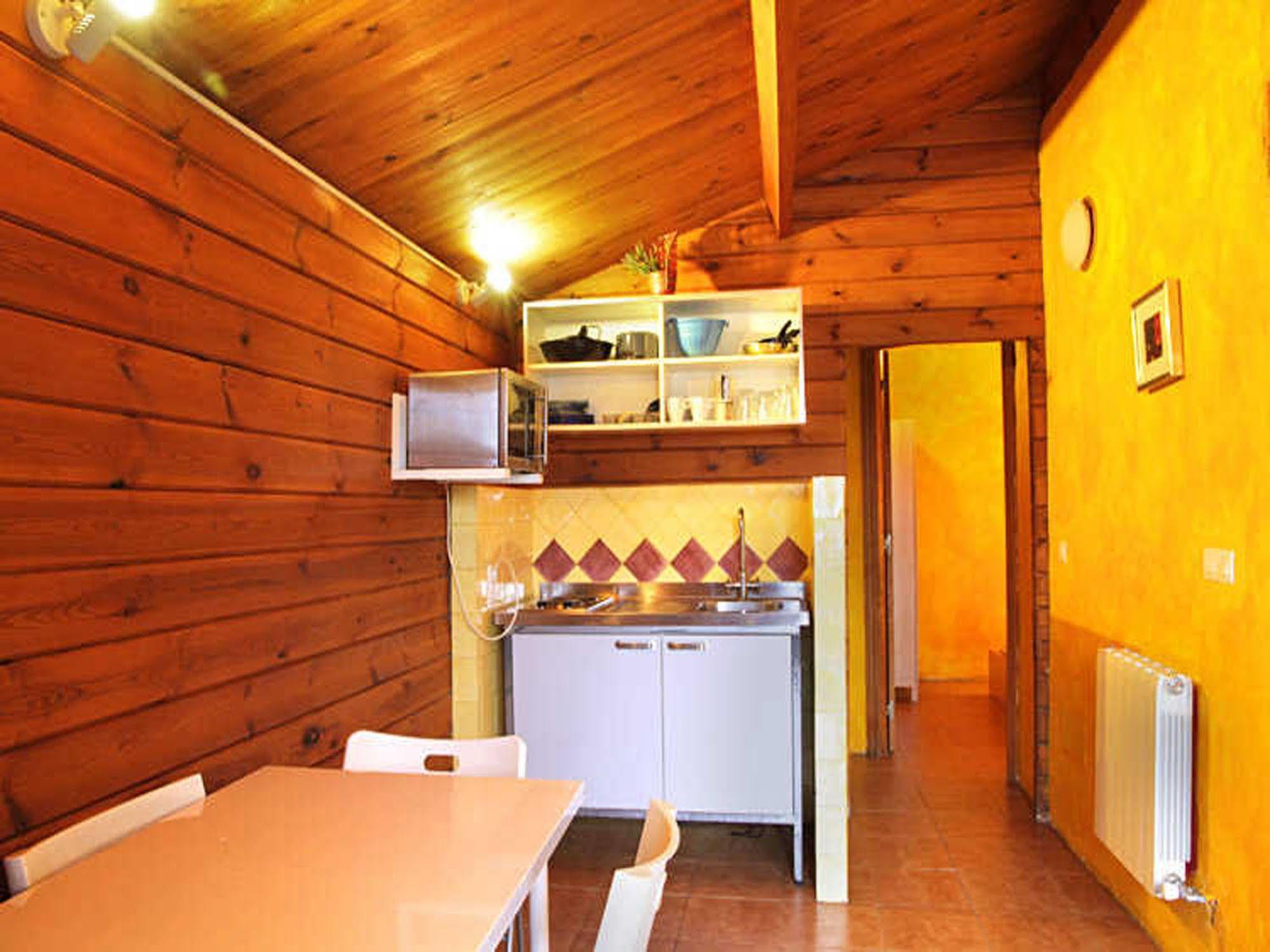 Fuente Del Lobo Glamping & Bungalows - Adults Only Pinos Genil Kültér fotó