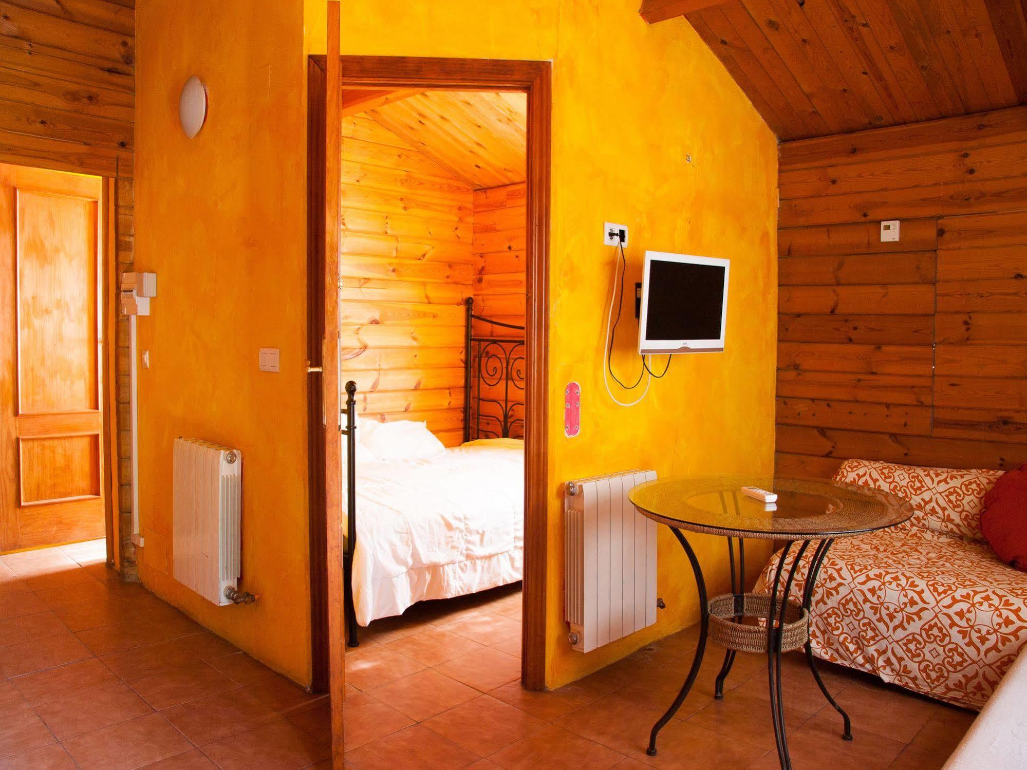 Fuente Del Lobo Glamping & Bungalows - Adults Only Pinos Genil Kültér fotó